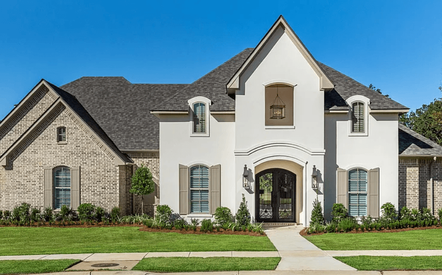 Storm Damage Replacement — Lakefront Estate Pinecrest Shake